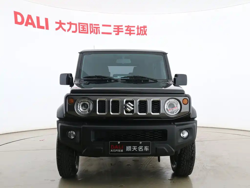 Suzuki Jimny 2026 — фото 2