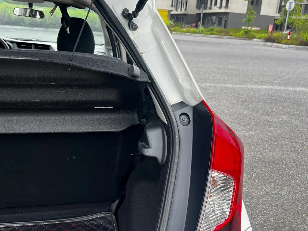 Honda Fit 2016 — фото 16