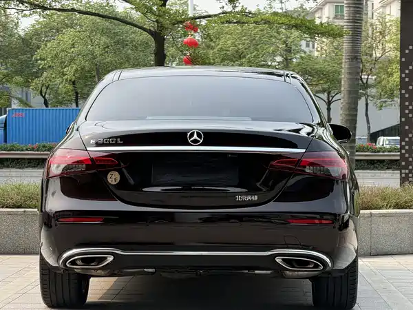 Mercedes-Benz E-Class 2021