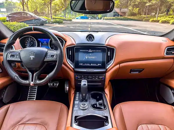 Maserati Ghibli 2019