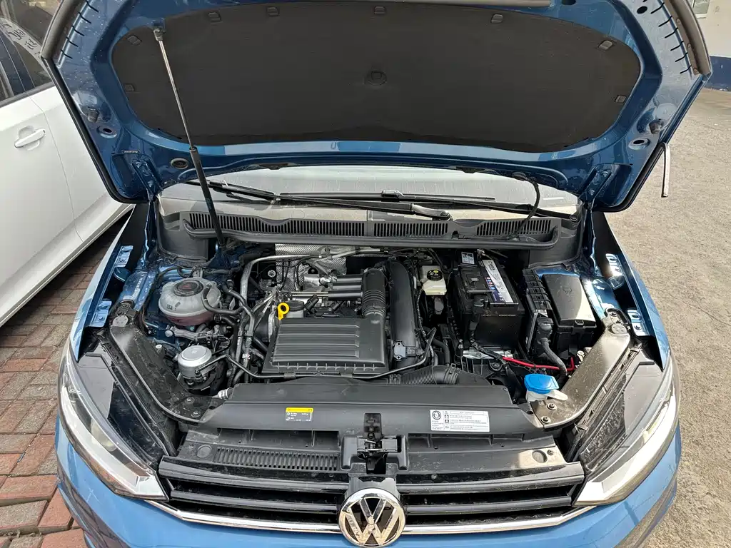 Volkswagen Touran 2021 — фото 10