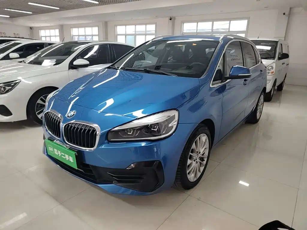 BMW 2 Series Active Tourer 2019 — фото 2