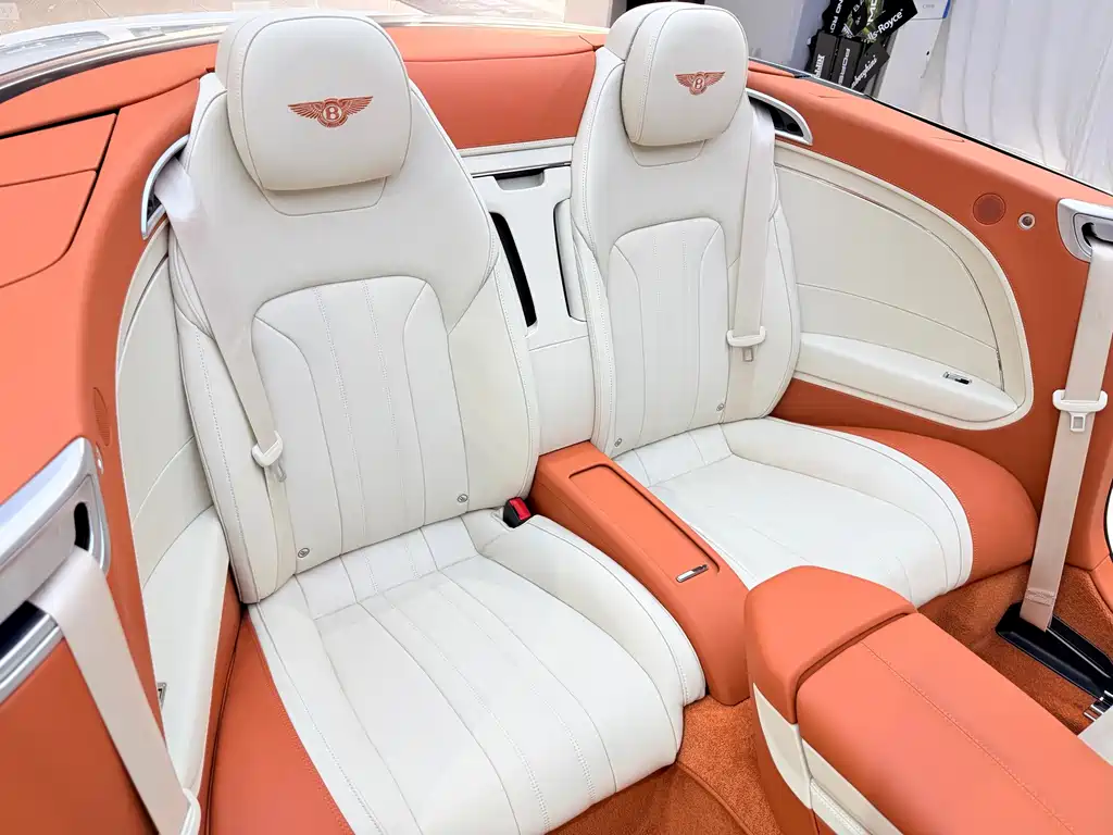 Bentley Continental 2021 — фото 14