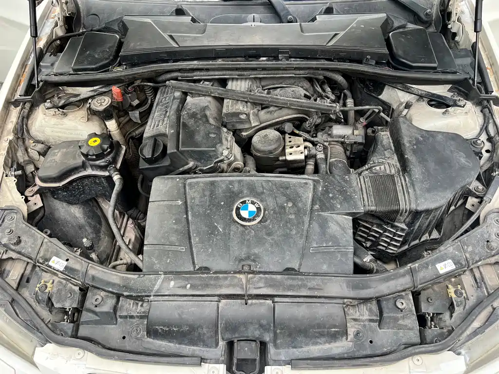BMW 3 Series 2012 — фото 24