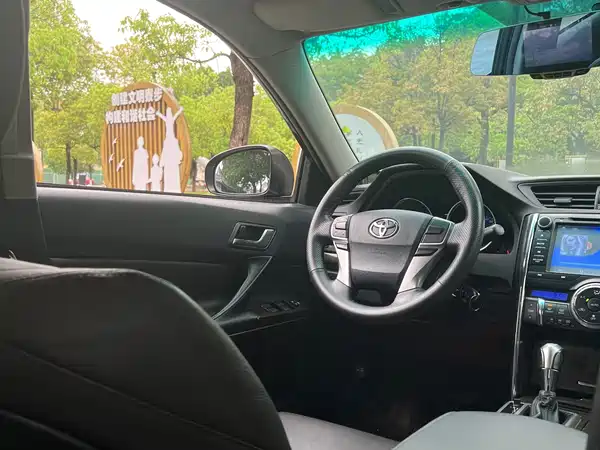 Toyota Reiz 2017