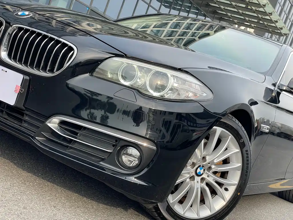 BMW 5 Series 2015 — фото 4