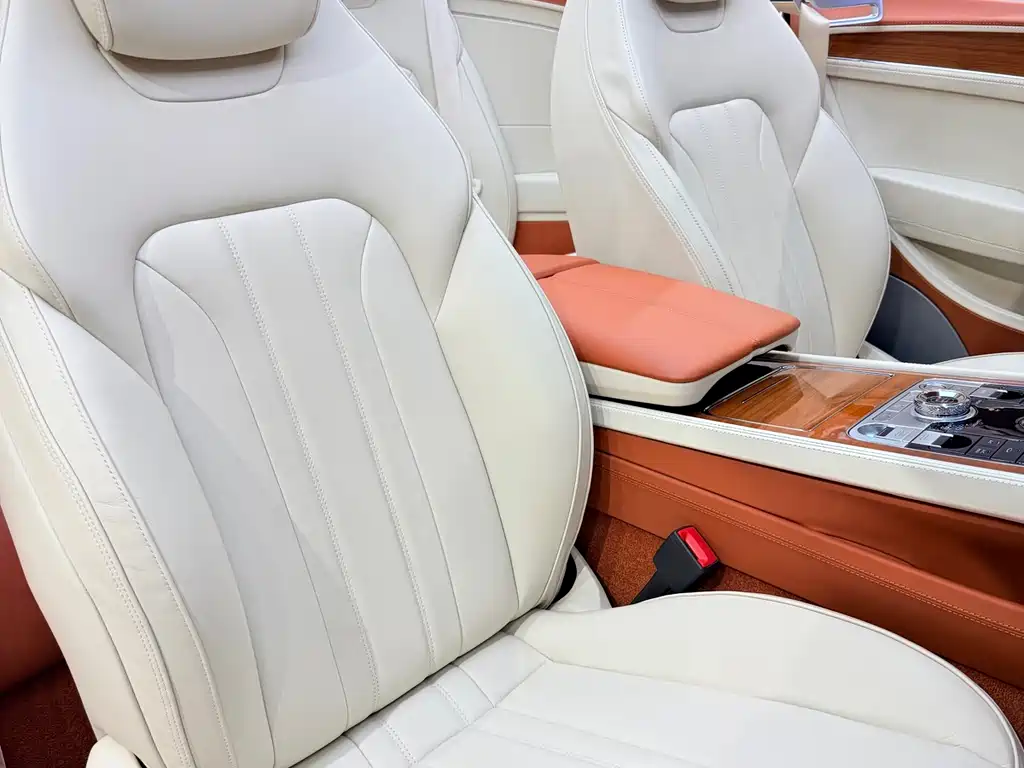 Bentley Continental 2021 — фото 13