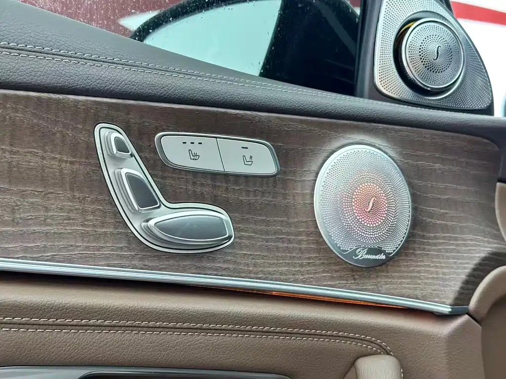Mercedes-Benz E-Class 2022 — фото 7