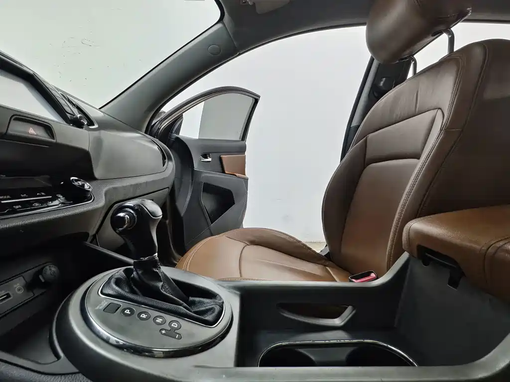 Kia Sportage 2015 — фото 12
