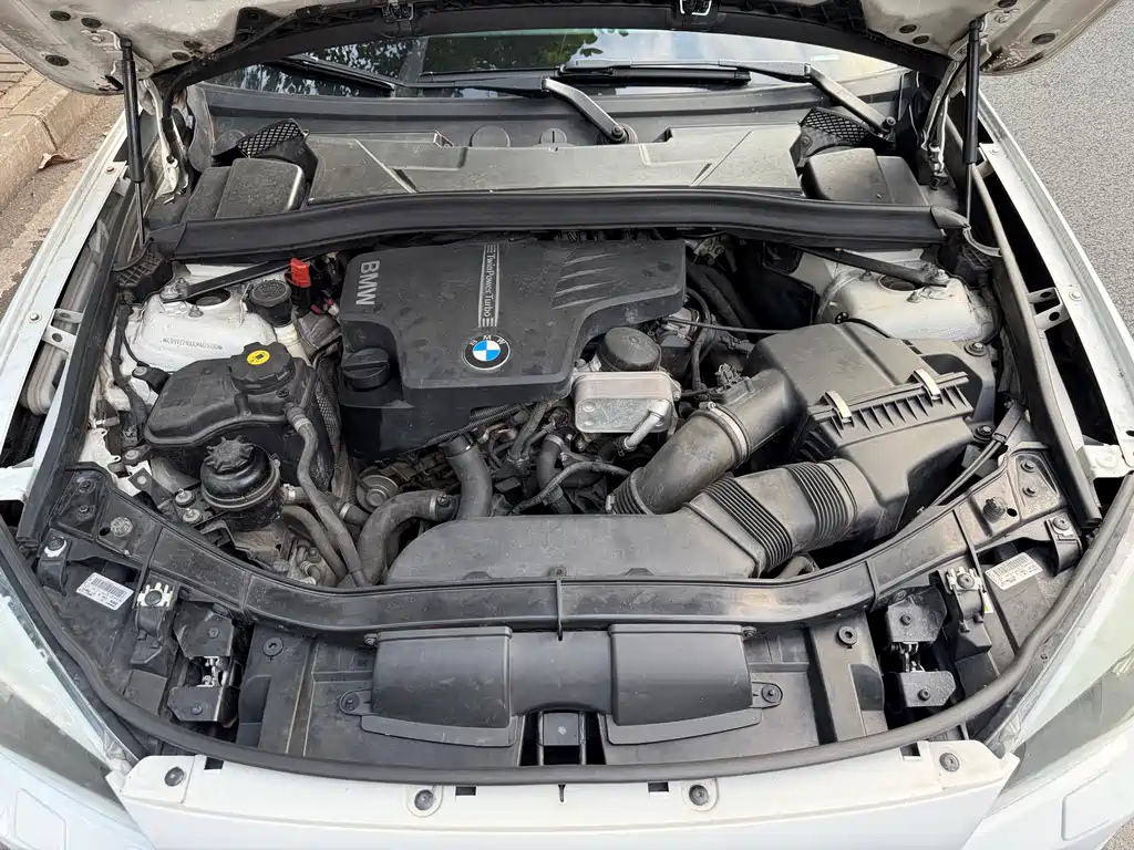 BMW X1 2012 — фото 10