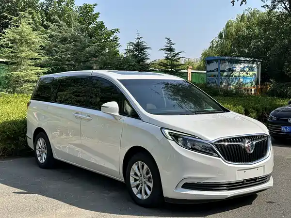 Buick GL8 2017