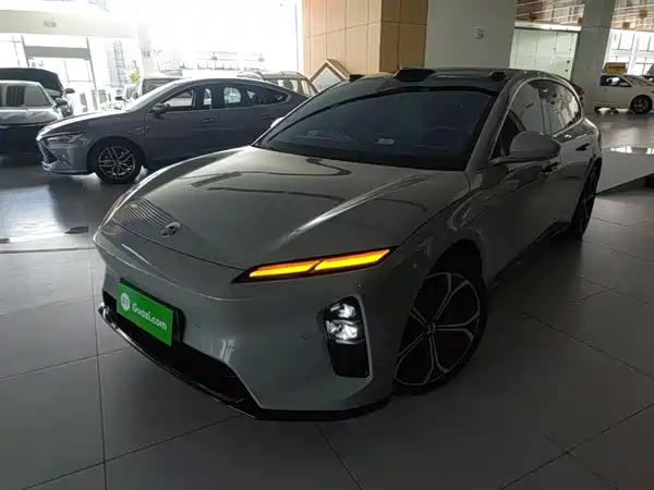 NIO ET5T 2025