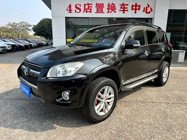 Toyota RAV4 2011