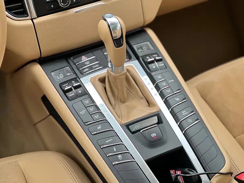 Porsche Macan 2014 — фото 20