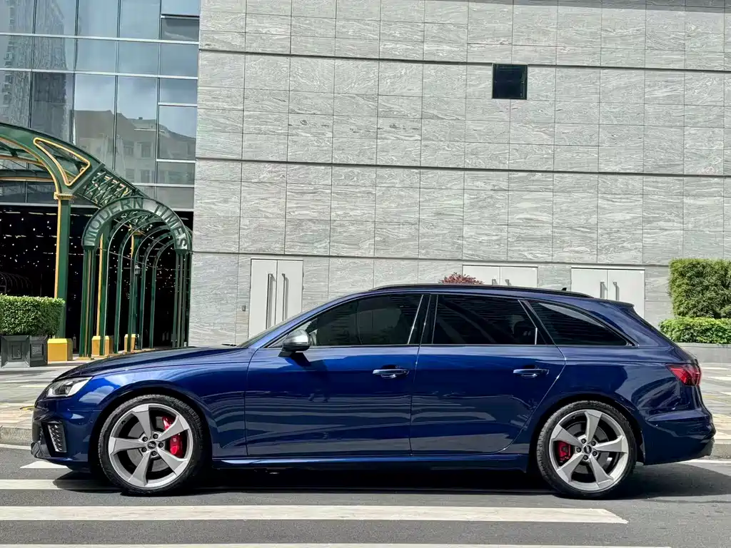 Audi S4 2024