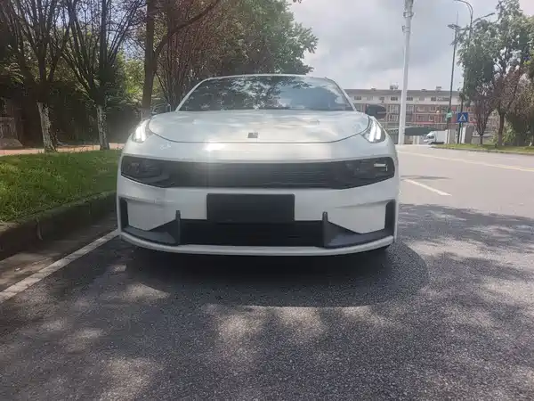 Lynk & Co 03 2019