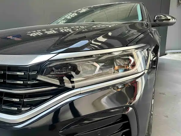 Volkswagen Passat 2022