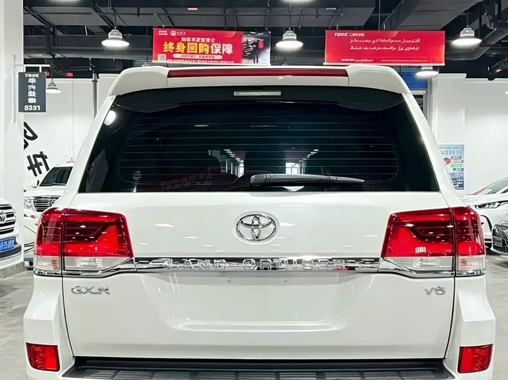 Toyota Land Cruiser 2019 — фото 5