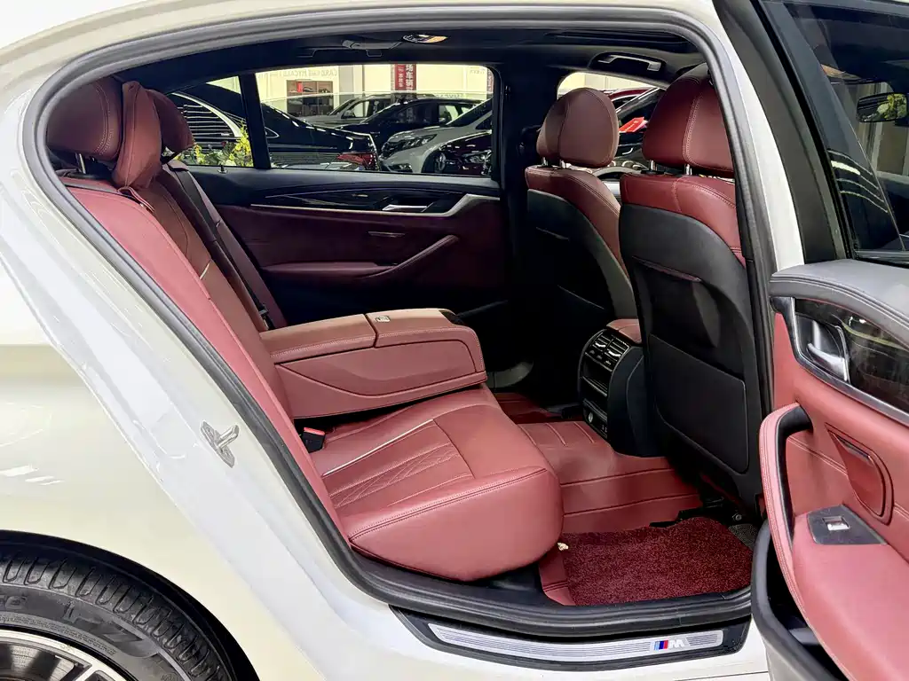 BMW 5 Series 2022