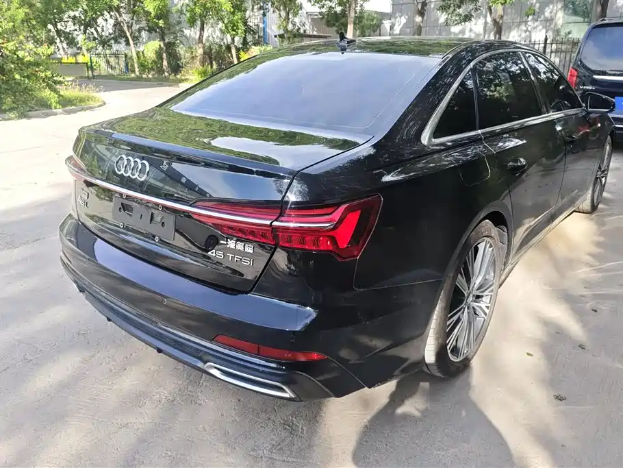 Audi A6L 2021