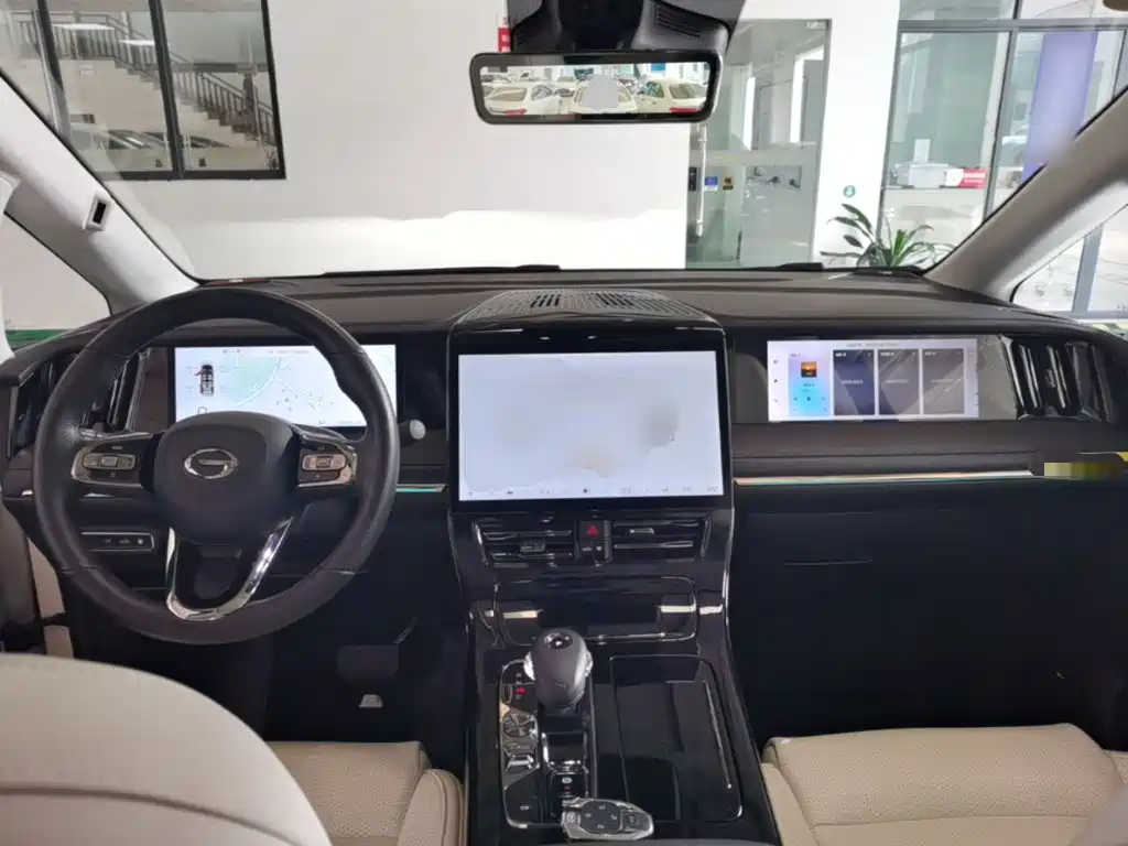 GAC Motor Trumpchi E9 2025 — фото 16