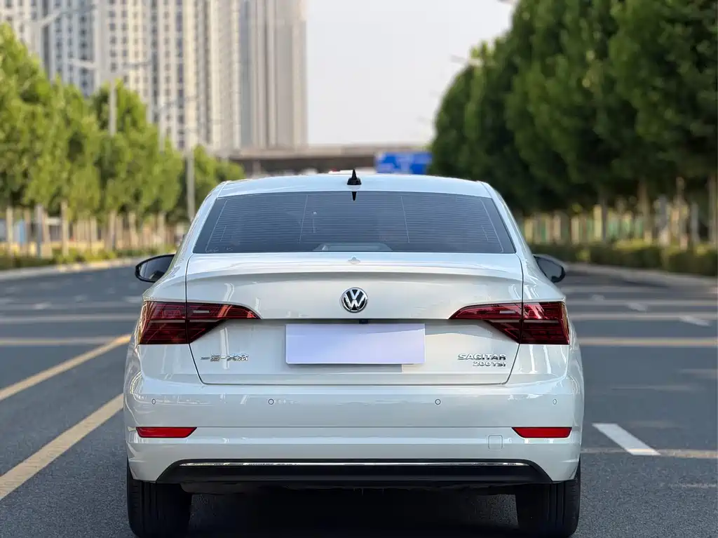 Volkswagen Sagitar 2021