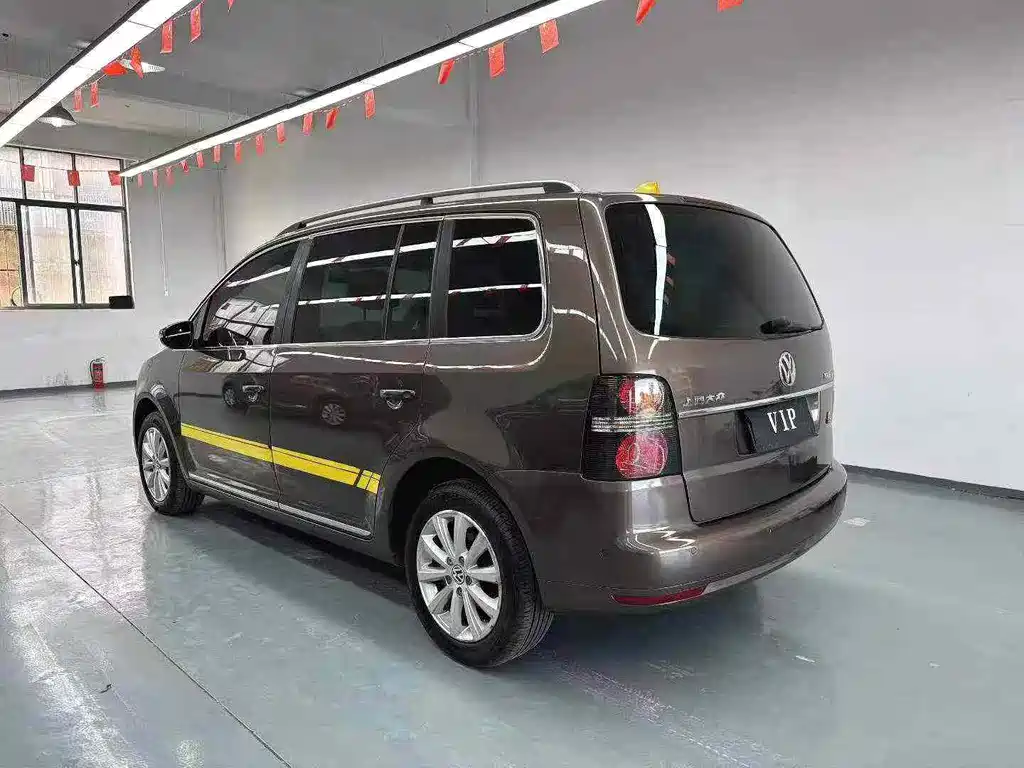 Volkswagen Touran 2013