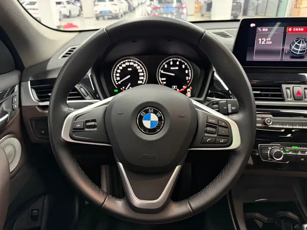 BMW X1 2022 — фото 18