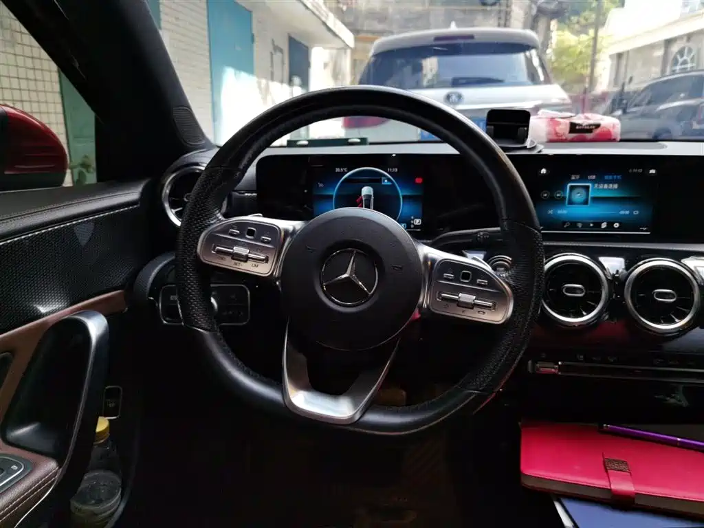 Mercedes-Benz A-Class 2019 — фото 3