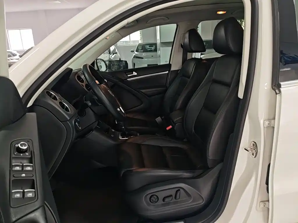 Volkswagen Tiguan 2015 — фото 15