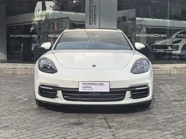 Porsche Panamera 2019