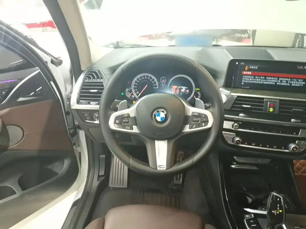 BMW X3 2019 — фото 11