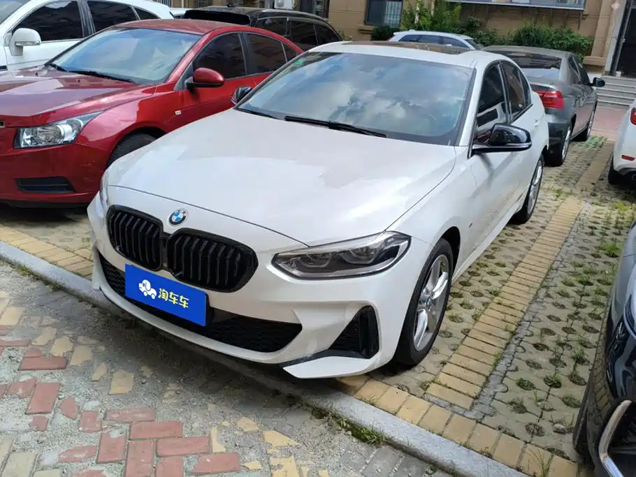 BMW 1 Series 2022