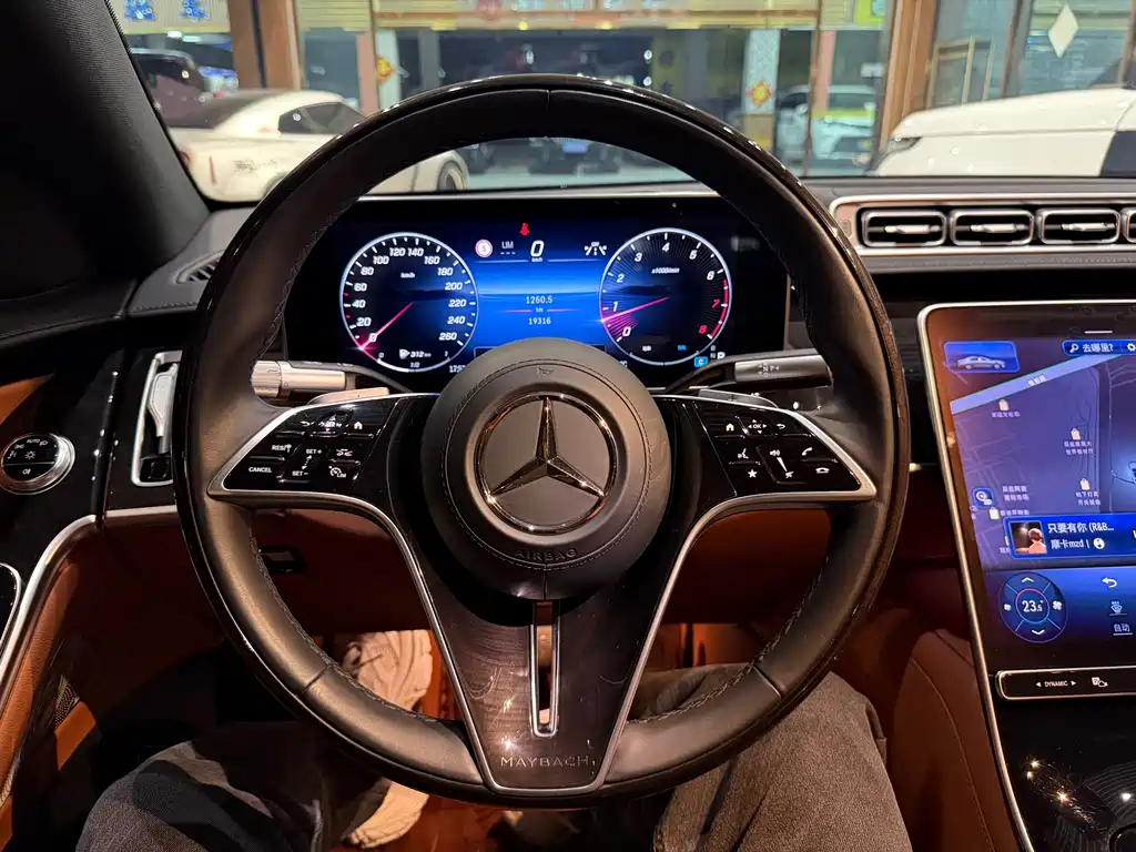 Mercedes-Benz S-Class 2024 — фото 12