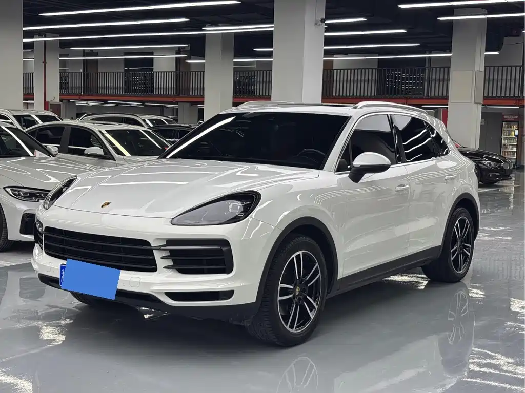 Porsche Cayenne 2019 — фото 1