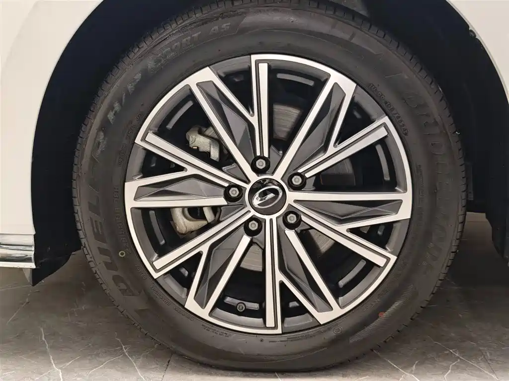 GAC Motor Trumpchi M8 2023