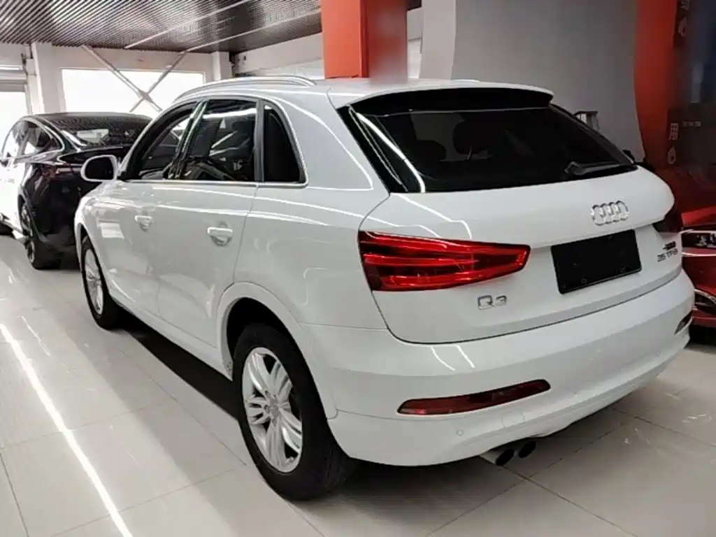 Audi Q3 2015