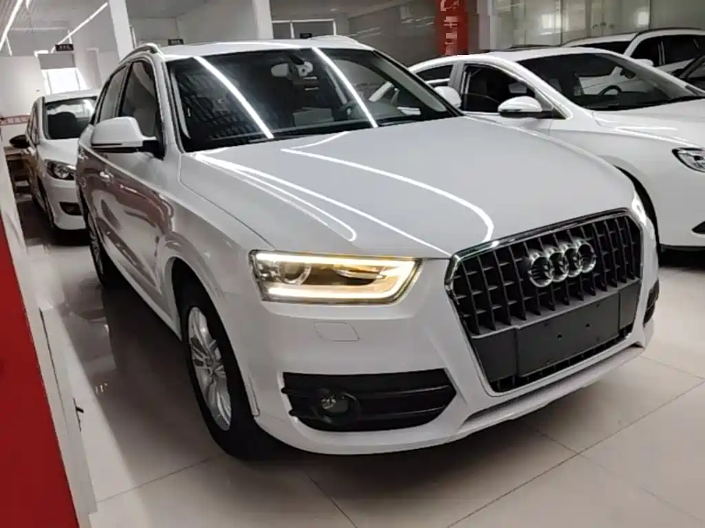 Audi Q3 2015
