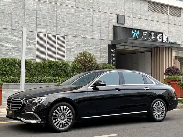 Mercedes-Benz E-Class 2023
