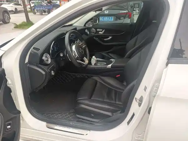 Mercedes-Benz C-Class 2021