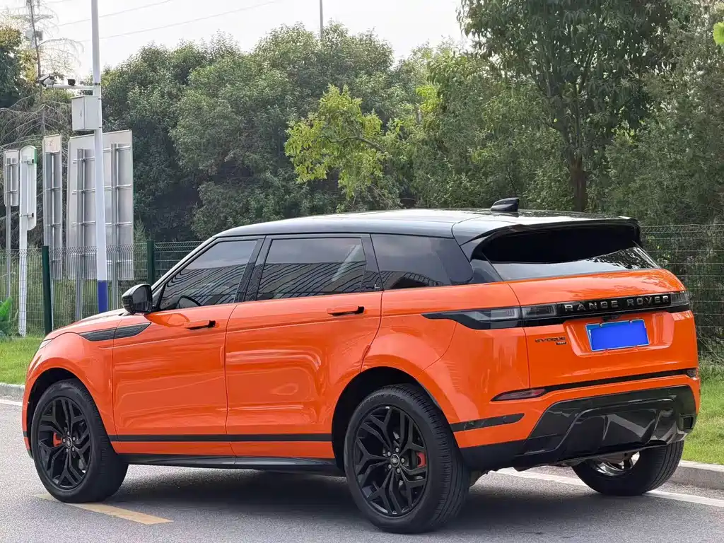 Land Rover Range Rover Evoque 2023 — фото 11