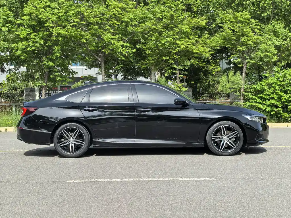Honda Accord 2023 — фото 14