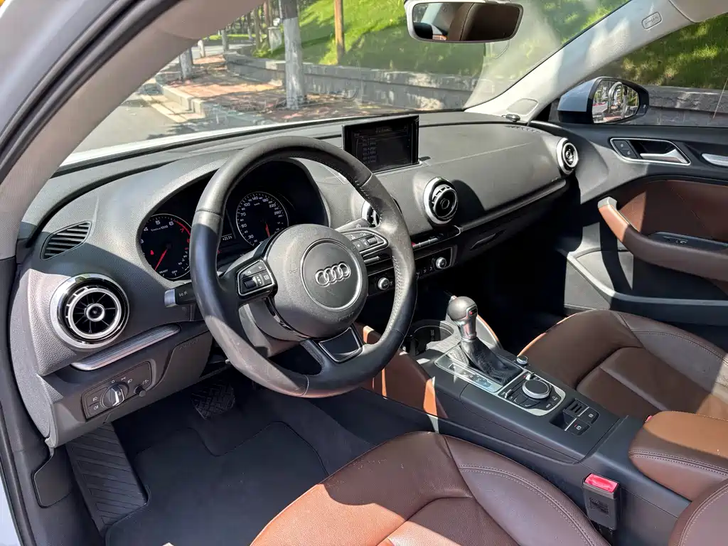Audi A3 2015 — фото 11