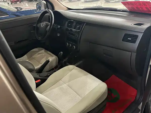 Wuling Rongguang V 2019