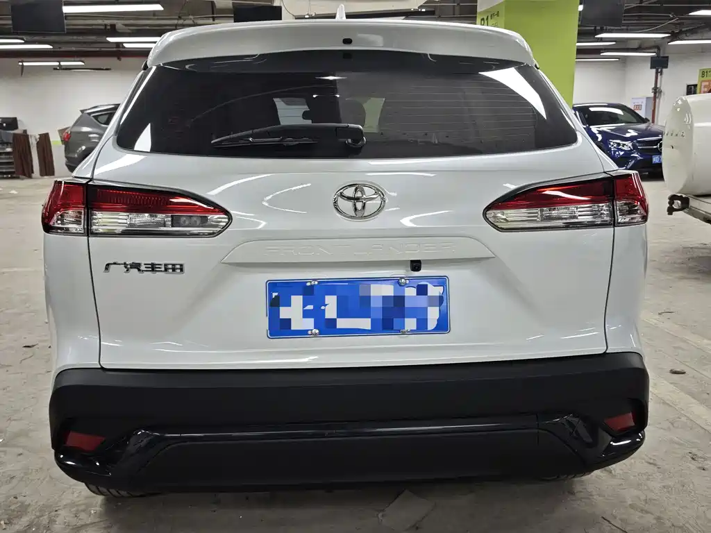 Toyota Frontlander 2023
