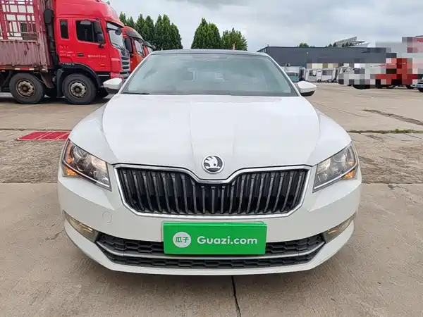 Skoda Superb 2019