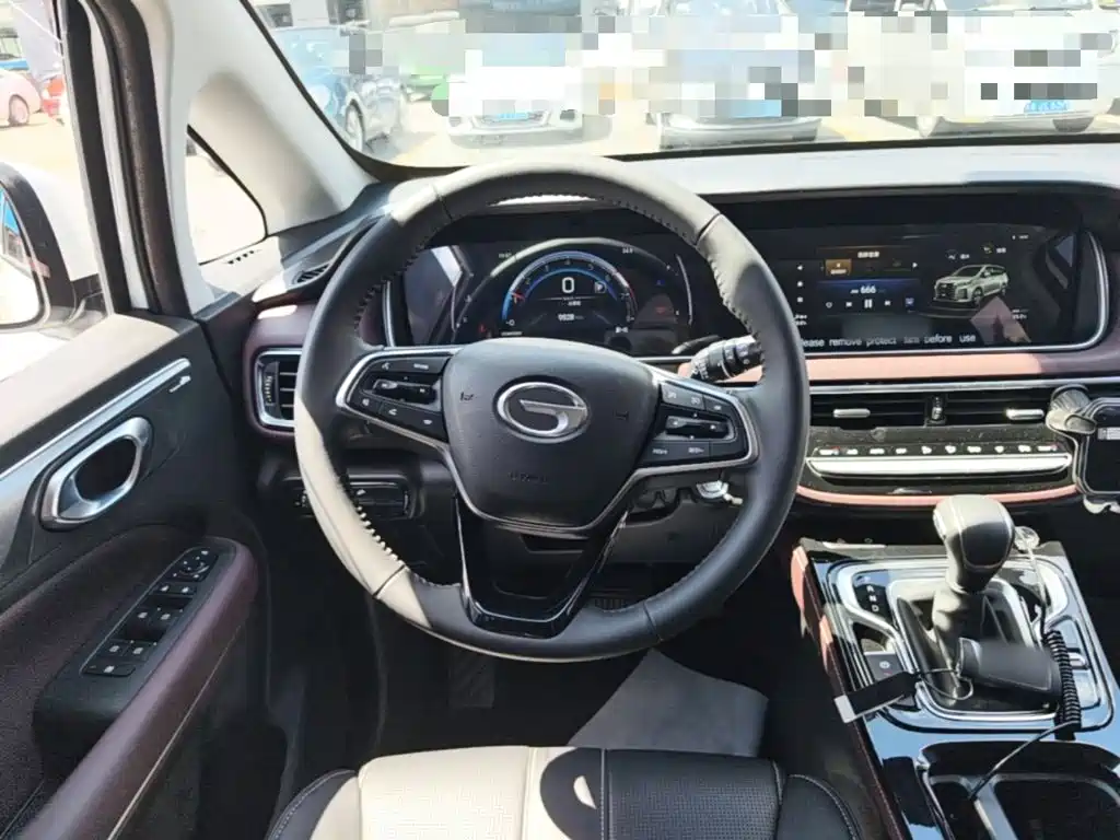 GAC Trumpchi M6 2025 — фото 11