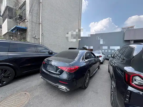 Mercedes-Benz C-Class 2024