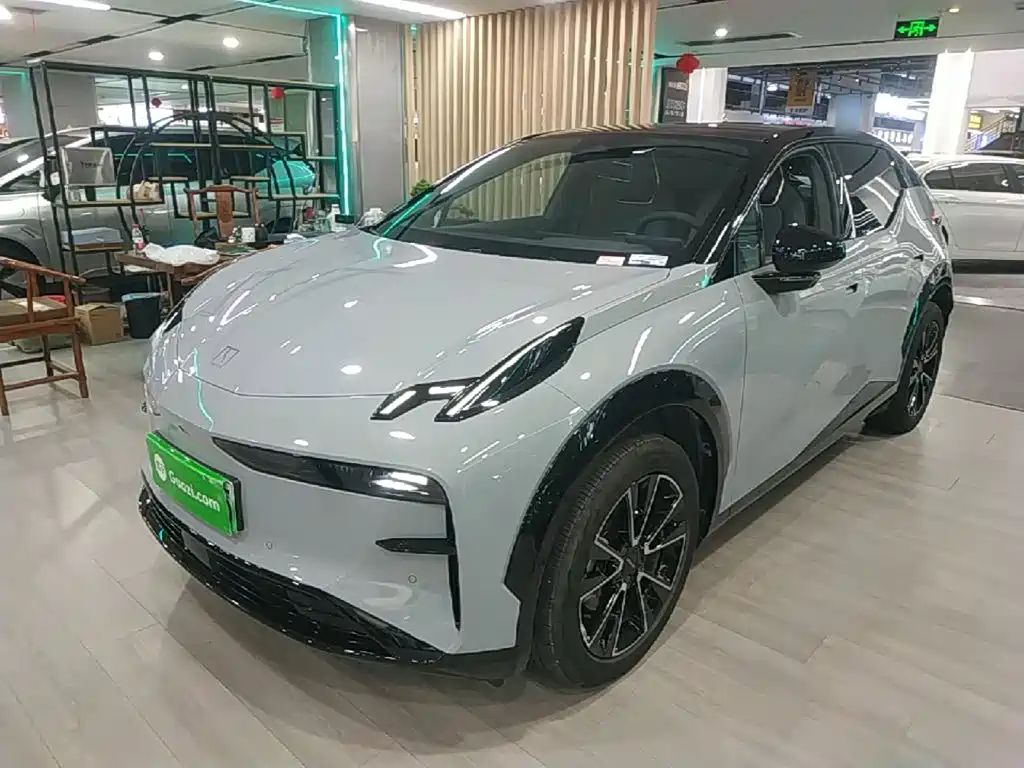 Zeekr X 2024