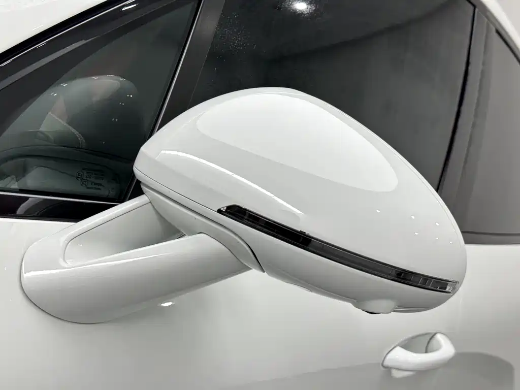 Porsche Macan 2023 — фото 20